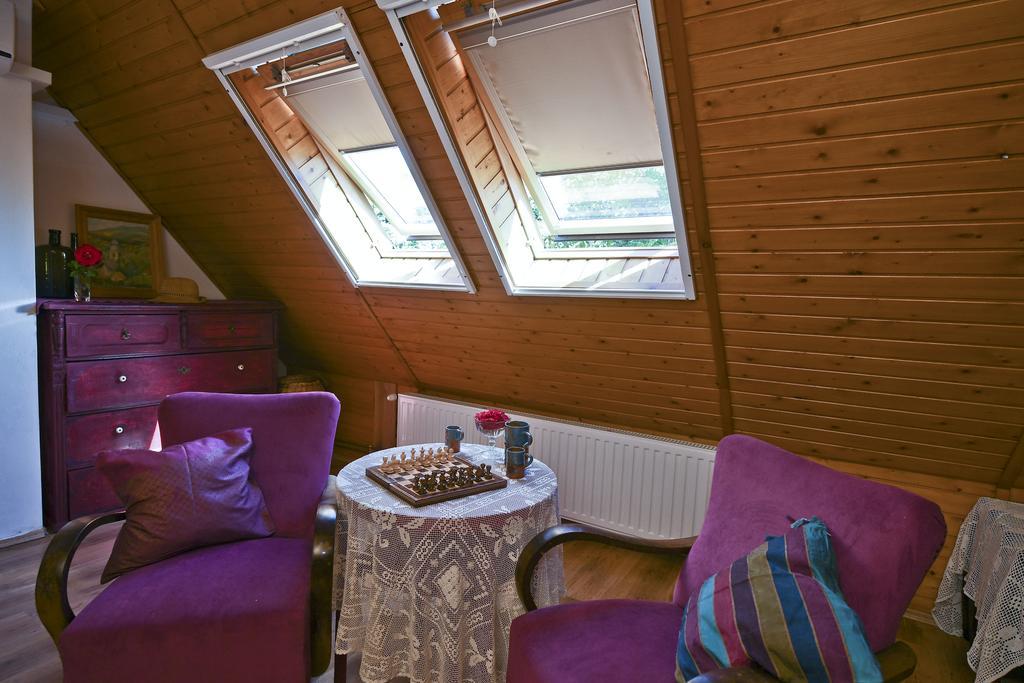 Willa Bell House Bukkzserc Zewnętrze zdjęcie