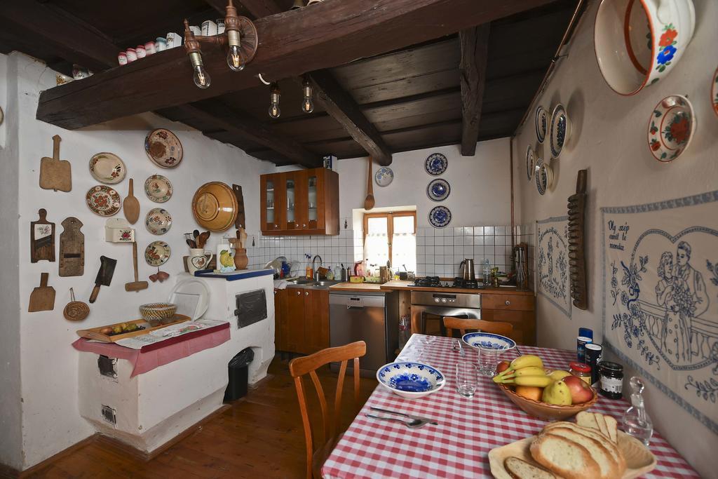 Willa Bell House Bukkzserc Zewnętrze zdjęcie