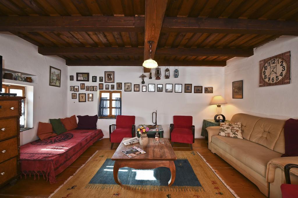 Willa Bell House Bukkzserc Zewnętrze zdjęcie